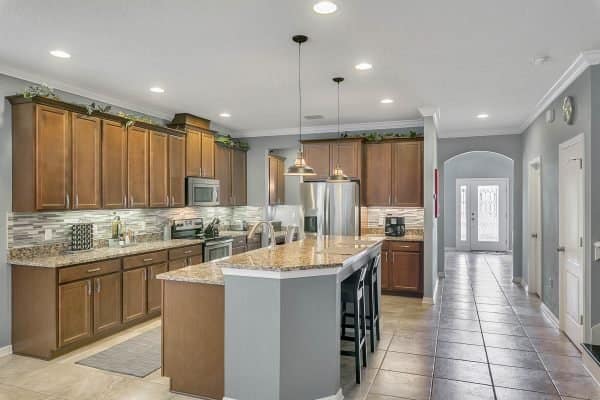 3328-McCormick-Woods-Dr3-600x400-1