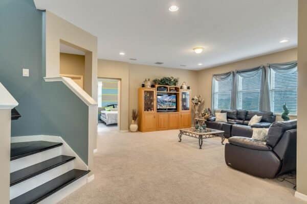 15890-Citrus-Grove-Loop-Winter-Garden-FL-34787-08-Family-Room-copy-600x400