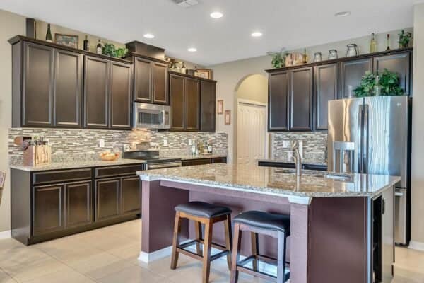 15890-Citrus-Grove-Loop-Winter-Garden-FL-34787-10-Kitchen-600x400