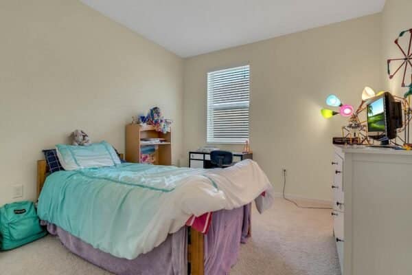 15890-Citrus-Grove-Loop-Winter-Garden-FL-34787-20-Bedroom-600x400