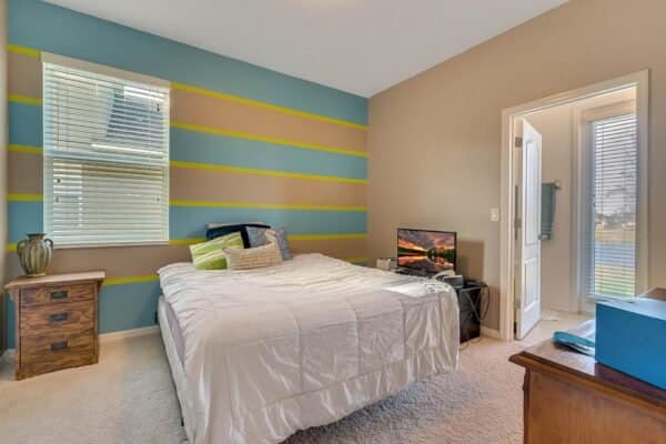 15890-Citrus-Grove-Loop-Winter-Garden-FL-34787-24-Bedroom-600x400