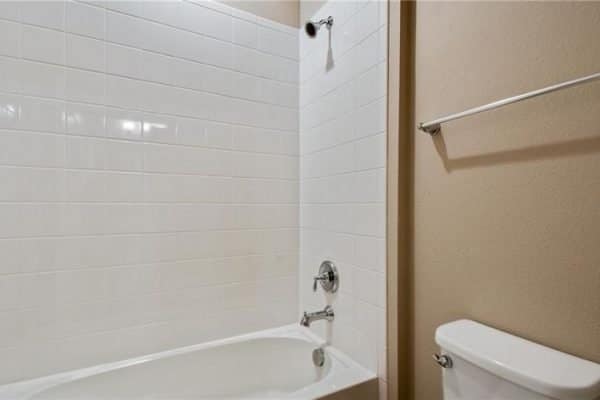 2237-Antilles-Club-Dr-Kissimmee-FL-11-600x400-2