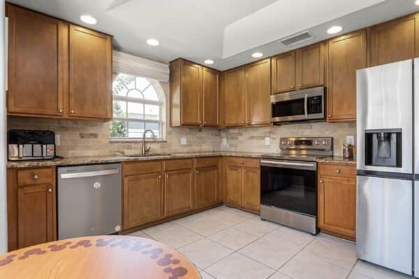 9555-pecky-cypress-way-orlando-fl-32836-08-scaled-600x400 9555-pecky-cypress-way-orlando-fl-32836-08-scaled-600x400