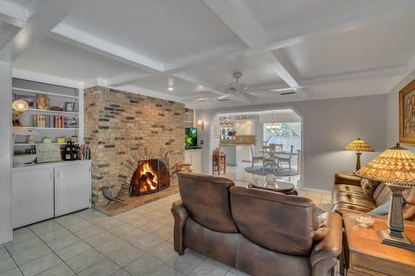 1421-Crescent-Lake-Dr-Windermere-FL-34786-10-Family-Room-600x400-2 1421-Crescent-Lake-Dr-Windermere-FL-34786-10-Family-Room-600x400-2