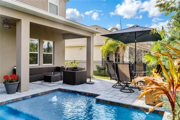 15455-SANDFIELD-LOOP-WINTER-GARDEN-5-600x400-1