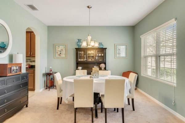 15522-Sandfield-Loop-Winter-Garden-FL-34787-06-Dining-600x400-1 15522-Sandfield-Loop-Winter-Garden-FL-34787-06-Dining-600x400-1