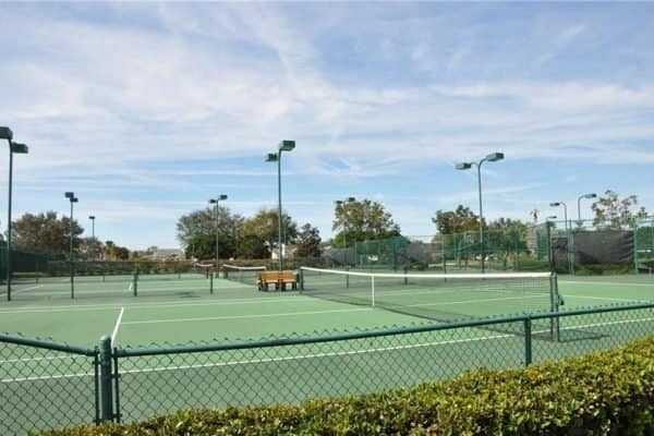 236-WESCLIFF-DR-19-600x400-1