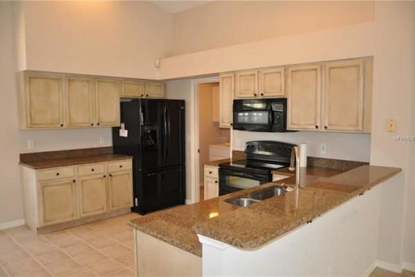 236-WESCLIFF-DR-8-600x400-1