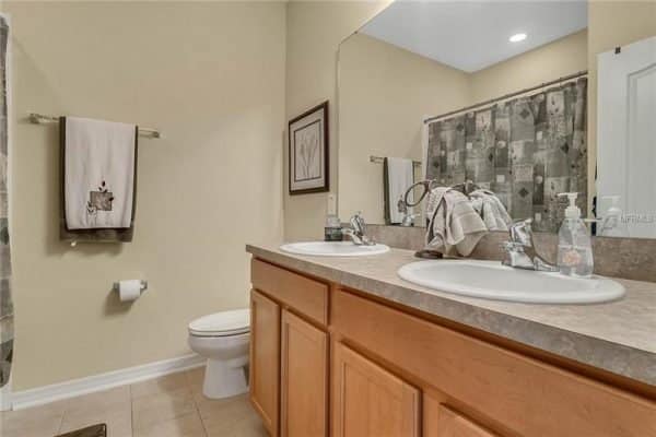 774-Ayden-Oak-Lane-19-600x400-1