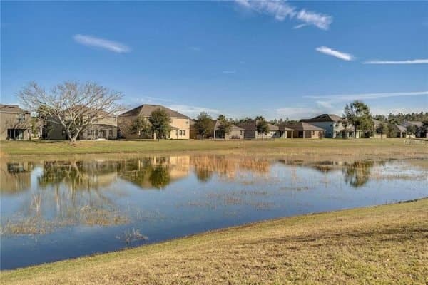 774-Ayden-Oak-Lane-4-600x400-1