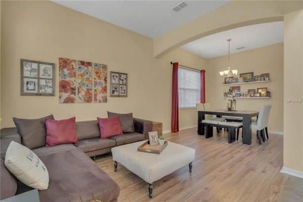 774-Ayden-Oak-Lane-8-600x400-1