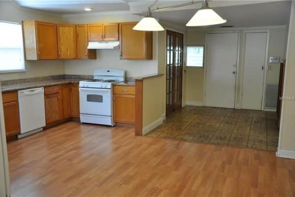 1006-VENETIAN-AVE-ORLANDO-Fl-12-600x400-1