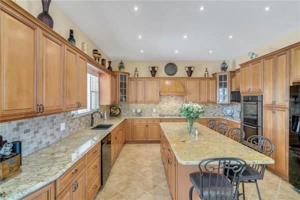 11114-ROMANCE-CT-WINTER-GARDEN-FL-20-600x400-1