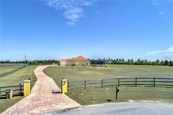 11114-ROMANCE-CT-WINTER-GARDEN-Fl-5-600x400-1