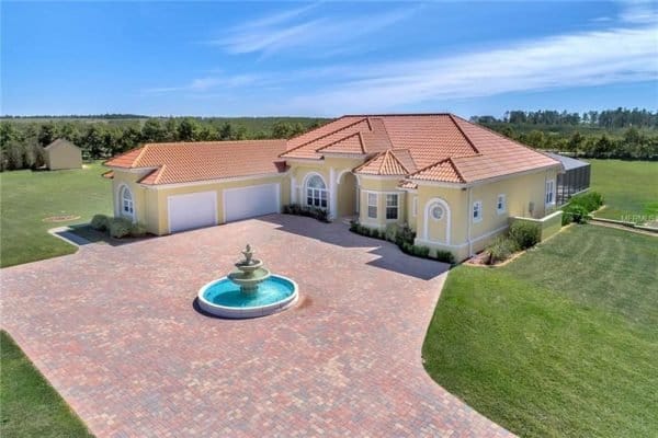 11114-ROMANCE-CT-WINTER-GARDEN-Fl-600x400-1