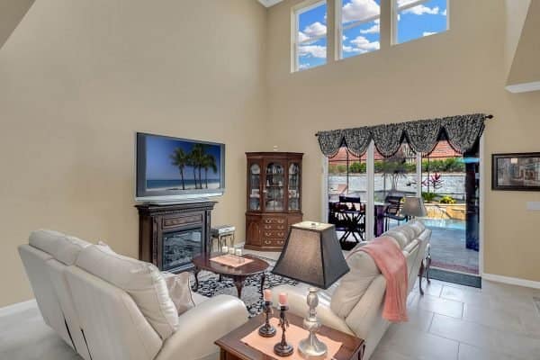 15390-Sandfield-Loop-Winter-Garden-FL-34787-09-Family-Room-600x400-1 15390-Sandfield-Loop-Winter-Garden-FL-34787-09-Family-Room-600x400-1