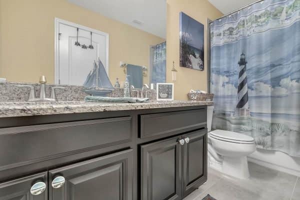 15390-Sandfield-Loop-Winter-Garden-FL-34787-22-Bathroom-600x400-1 15390-Sandfield-Loop-Winter-Garden-FL-34787-22-Bathroom-600x400-1