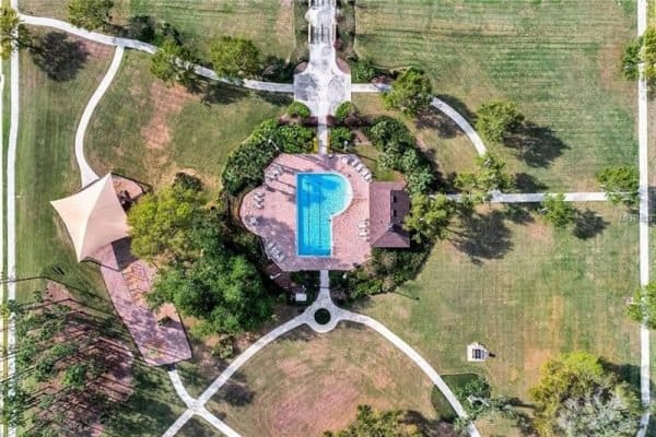 775-Reflections-Ln-Winter-Garden-FL-21-600x400-1