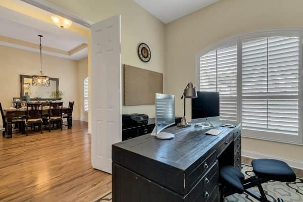 15988-Sweet-Murcott-Ct-Winter-Garden-FL-34787-15-Den-600x400-1