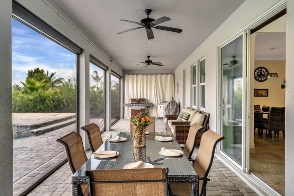 11637-Brickyard-Pond-Ln-Windermere-FL-34786-41-Lanai-600x400-1