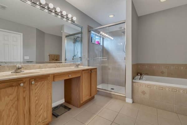 1345-Portmoor-Way-Winter-Garden-FL-34787-28-Master-Bathroom-600x400-1 1345-Portmoor-Way-Winter-Garden-FL-34787-28-Master-Bathroom-600x400-1