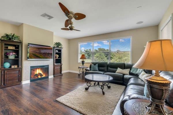 14826-Tullamore-Loop-Winter-Garden-FL-34787-09-Family-Room-600x400-2