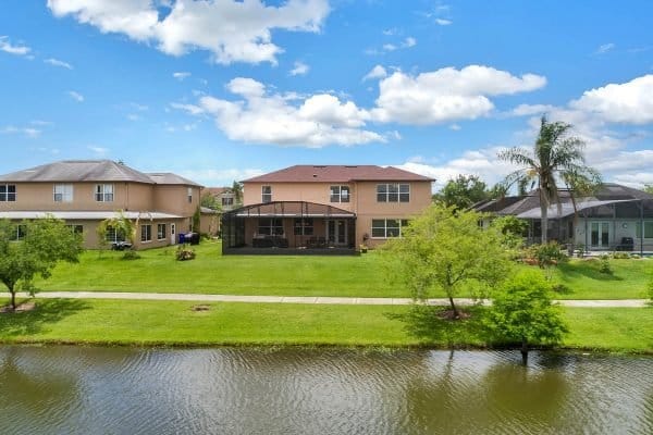 14826-Tullamore-Loop-Winter-Garden-FL-34787-34-Backyard-600x400-2