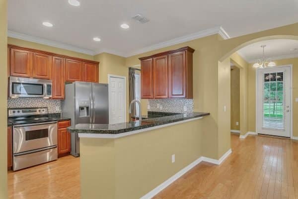 2165-Ridgewood-St-Orlando-FL-32803-20-600x400-1