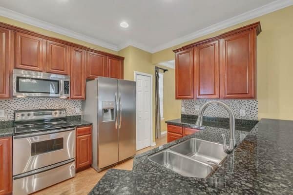 2165-Ridgewood-St-Orlando-FL-32803-21-600x400-1