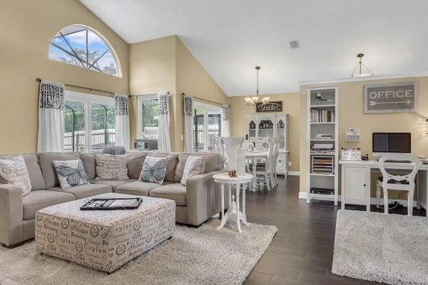 633-Remington-Oak-Dr-Lake-Mary-FL-32746-07-Family-Room-600x400-1