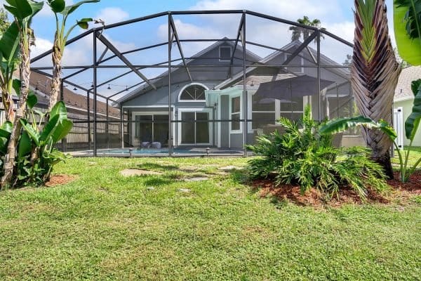 633-Remington-Oak-Dr-Lake-Mary-FL-32746-25-Backyard-600x400-1