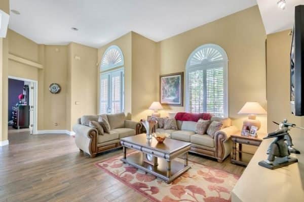 7977-Canyon-Lake-Cir-Orlando-FL-11-600x400-1