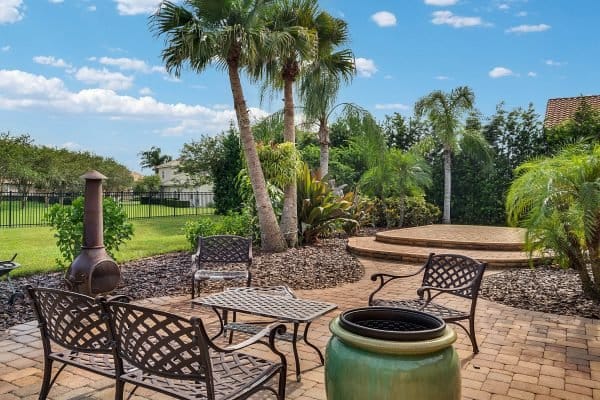 12854-Jacob-Grace-Ct-Windermere-FL-34786-31-Lanai-600x400-1