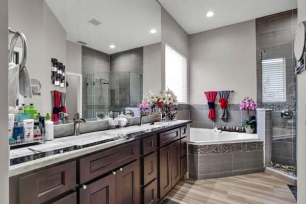 13333-zori-lane-windermere-fl-34786-09-scaled-600x400