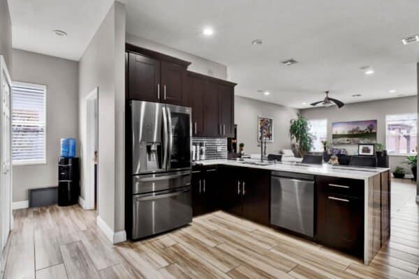 13333-zori-lane-windermere-fl-34786-26-scaled-600x400