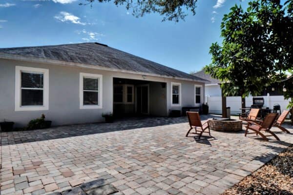 13333-zori-lane-windermere-fl-34786-45-1-scaled-600x400