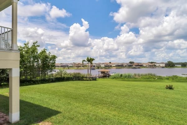 16142-Johns-Lake-Overlook-Dr-Winter-Garden-FL-34787-32-Backyard-600x400-1