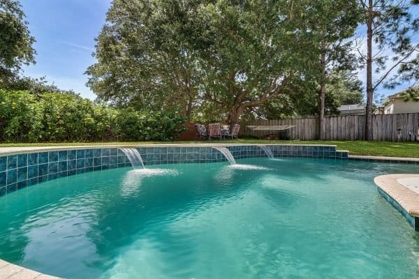 2115-Wintermere-Pointe-Dr-Winter-Garden-FL-34787-05-Pool-600x400-1 2115-Wintermere-Pointe-Dr-Winter-Garden-FL-34787-05-Pool-600x400-1