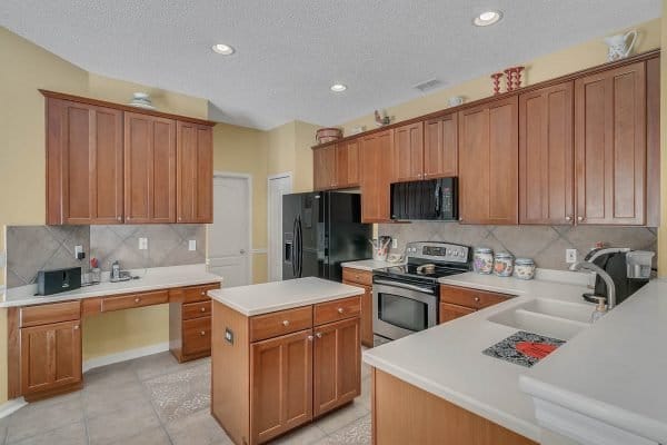 2115-Wintermere-Pointe-Dr-Winter-Garden-FL-34787-19-Kitchen-600x400-1 2115-Wintermere-Pointe-Dr-Winter-Garden-FL-34787-19-Kitchen-600x400-1