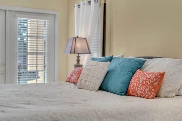 2115-Wintermere-Pointe-Dr-Winter-Garden-FL-34787-24-Master-Bedroom-600x400-1 2115-Wintermere-Pointe-Dr-Winter-Garden-FL-34787-24-Master-Bedroom-600x400-1