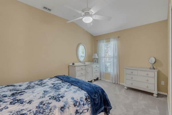 2115-Wintermere-Pointe-Dr-Winter-Garden-FL-34787-32-Bedroom-600x400-1 2115-Wintermere-Pointe-Dr-Winter-Garden-FL-34787-32-Bedroom-600x400-1