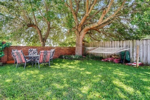 2115-Wintermere-Pointe-Dr-Winter-Garden-FL-34787-35-Backyard-600x400-1 2115-Wintermere-Pointe-Dr-Winter-Garden-FL-34787-35-Backyard-600x400-1