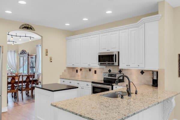 13939-eylewood-drive-winter-garden-fl-34787-09-1-scaled-600x400