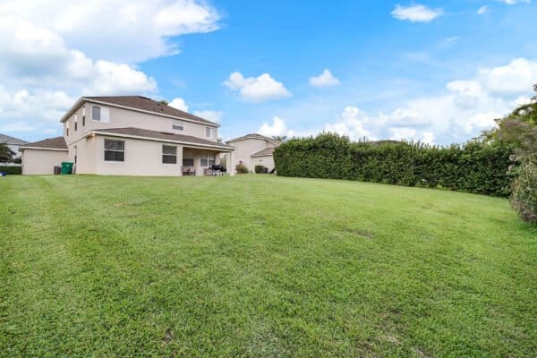 13939-eylewood-drive-winter-garden-fl-34787-33-1-scaled-600x400