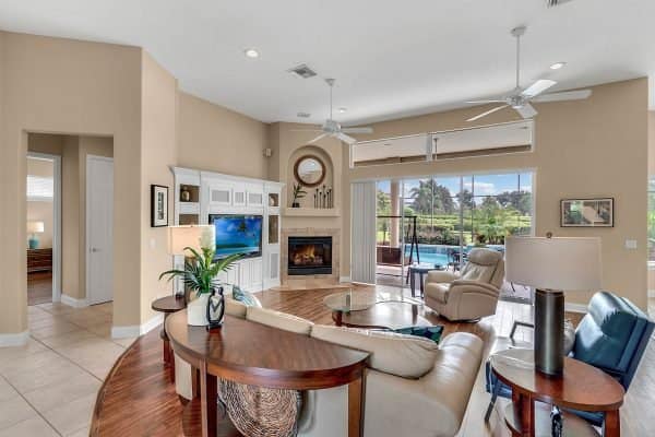 17744-Deer-Isle-Cir-Winter-Garden-FL-34787-11-Family-Room-600x400-1