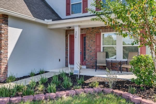 206-Colonial-Pine-Ln-Minneola-FL-34715-04-Front-600x400-1