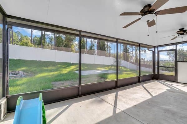 206-Colonial-Pine-Ln-Minneola-FL-34715-21-Lanai-600x400-1