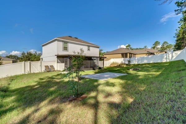 206-Colonial-Pine-Ln-Minneola-FL-34715-24-Backyard-600x400-1