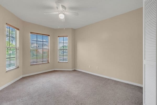 807-Rivecon-Ave-Orlando-FL-32825-22-600x400-1