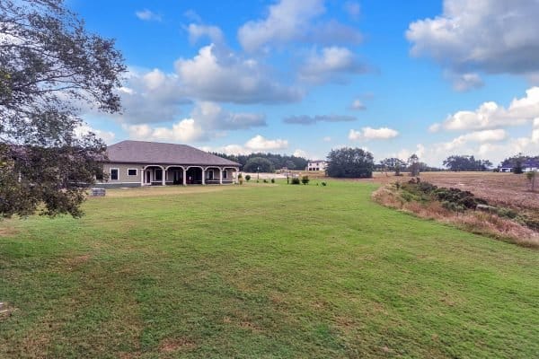 10125-Colt-Lane-Winter-Garden-FL-34787-32-Backyard-600x400-1